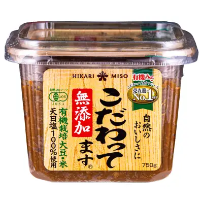 Hikari Miso Mutenka Kodawattemasu Soybean Paste (Red Type)